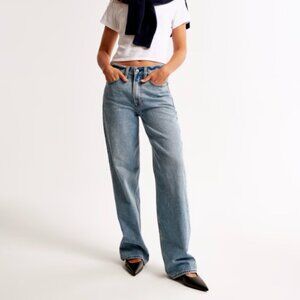 NWT Abercrombie Curve Love Mid Rise Slouchy Jean Medium Size 26L